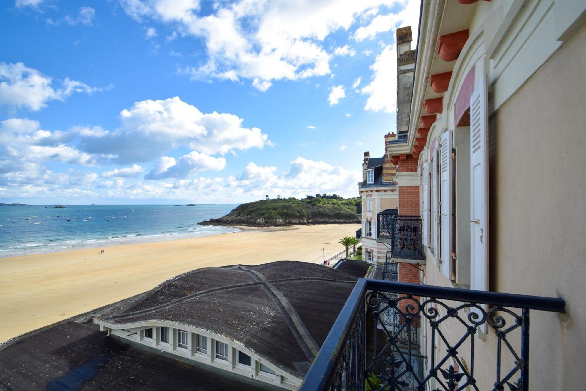 Appartement 4 Pers Vue Mer Au Grand Hotel Saint-Lunaire Exterior foto